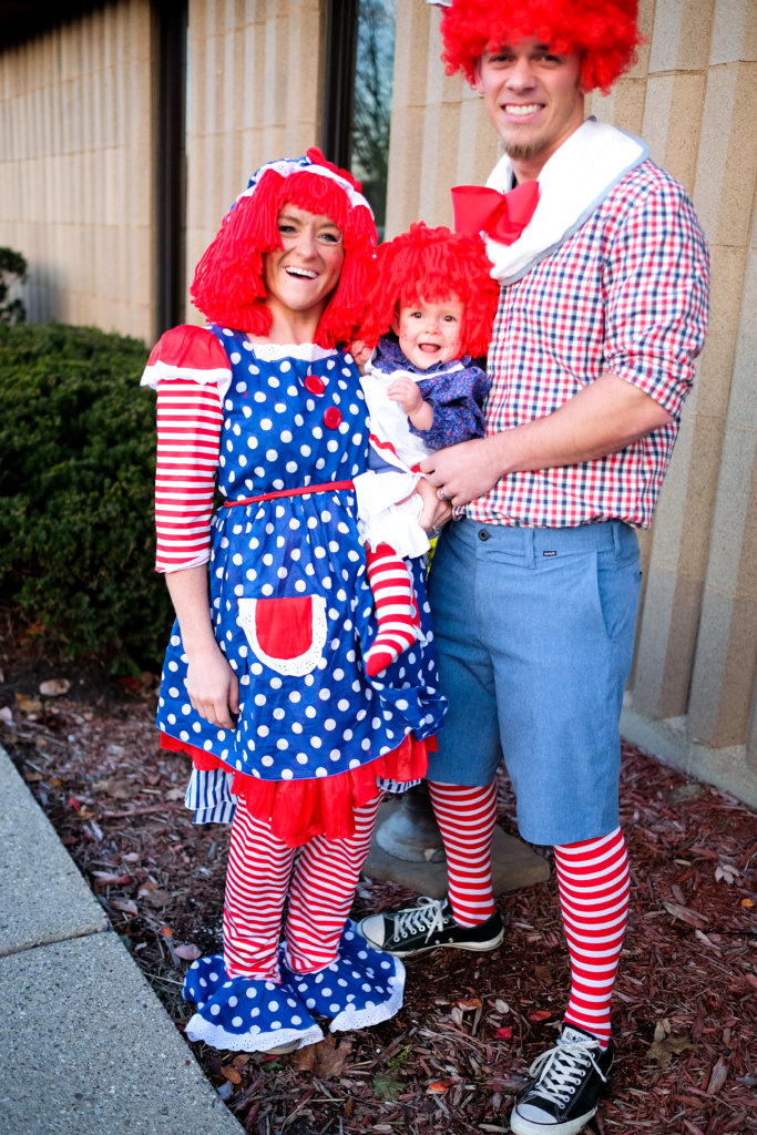 Family Theme Halloween Costumes - Raggedy Anne and Andy